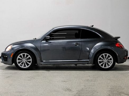 Used 2018 Volkswagen Beetle 2.0T S FWD image 9