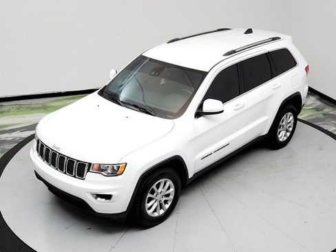 Used 2021 Jeep Grand Cherokee Laredo RWD image 32