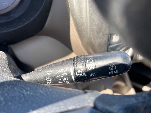 Used 2004 Toyota RAV4 2WD image 17