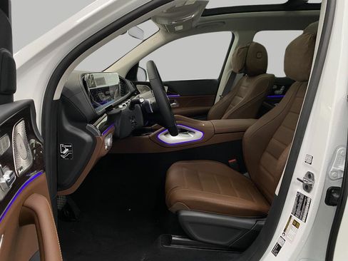 New 2026 Mercedes-Benz GLS 450 4MATIC image 30