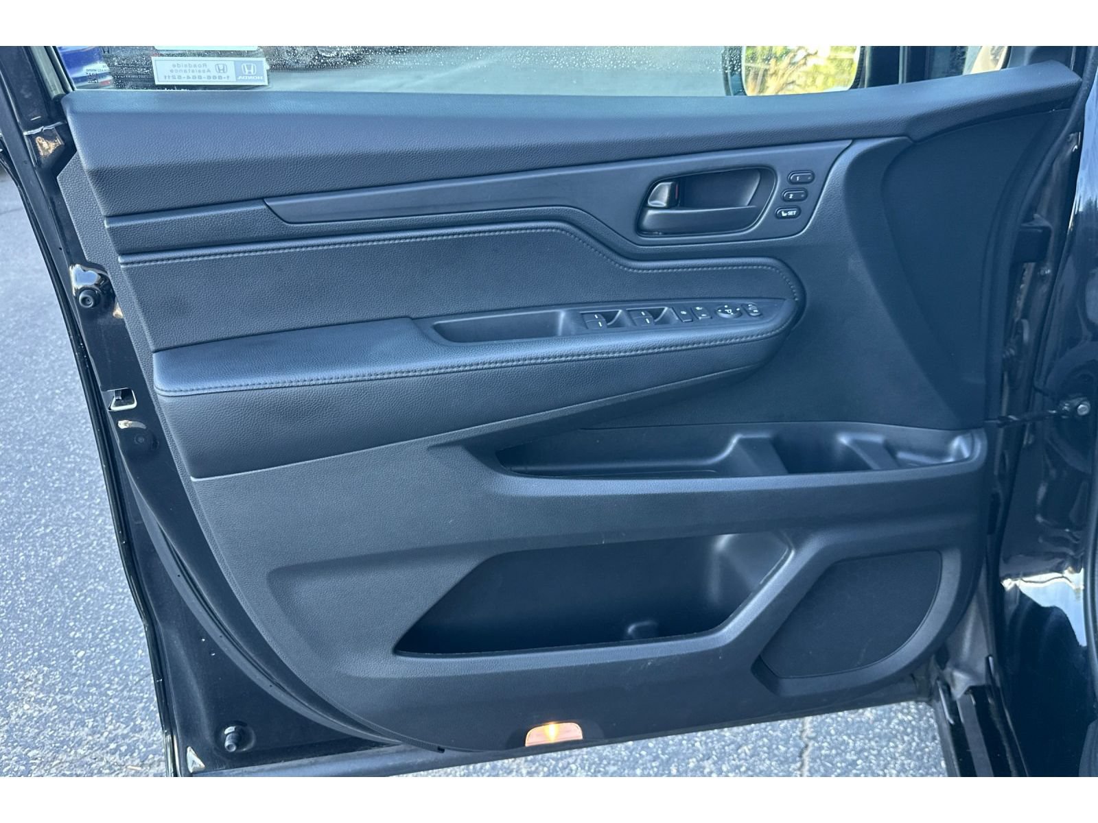Used 2024 Honda Odyssey Sport image 11