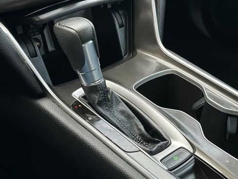 Certified 2018 Honda Accord LX image 22