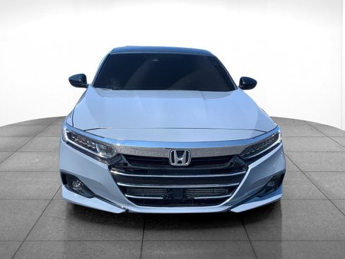 Used 2022 Honda Accord Sport image 2