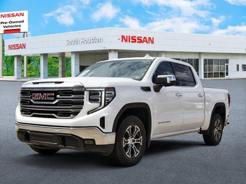 Used 2024 GMC Sierra 1500 SLT image 2