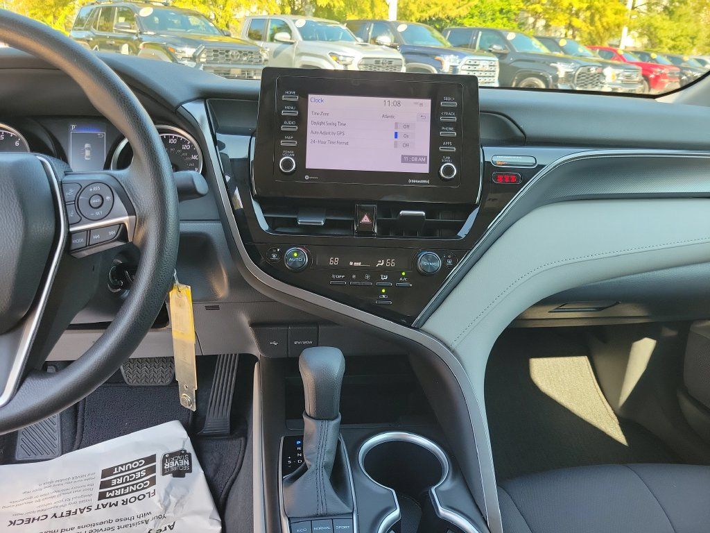 Used 2024 Toyota Camry LE FWD image 18
