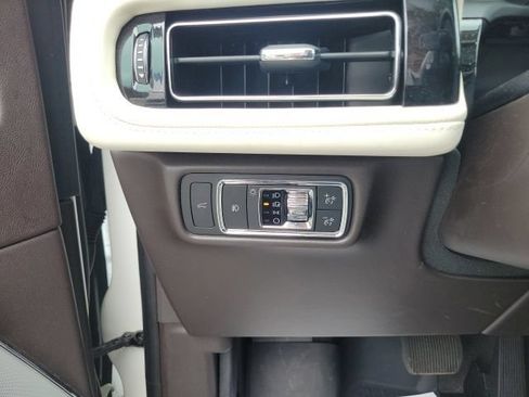 Certified 2023 Lincoln Aviator Black Label w/ Dynamic Handling Package AWD/4WD image 46