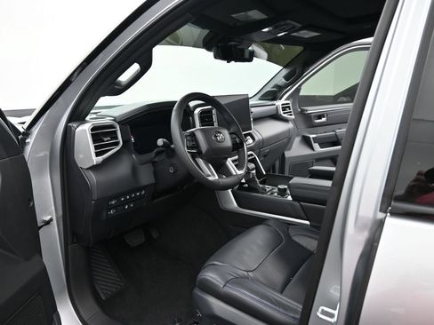 Used 2025 Toyota Sequoia Platinum w/ Tow Technology Package AWD/4WD image 12