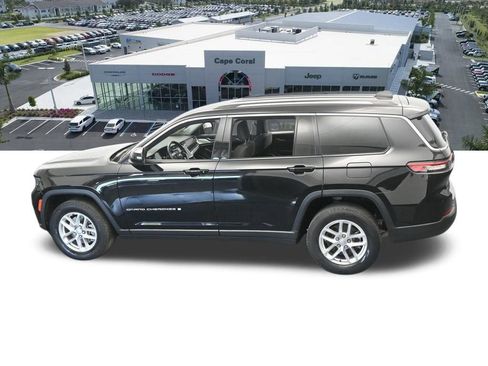 Used 2021 Jeep Grand Cherokee L Laredo w/ Luxury Tech Group I image 52