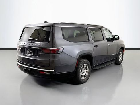Used 2023 Jeep Wagoneer L 4WD image 7