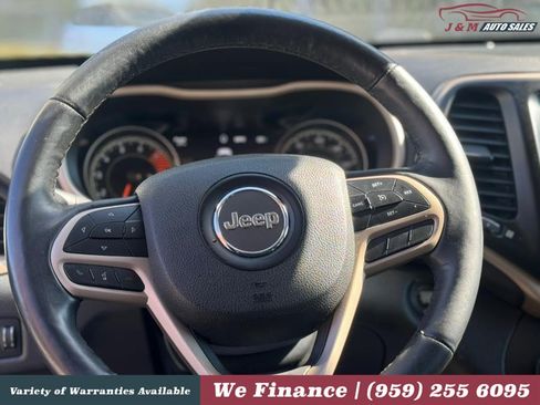 Used 2018 Jeep Cherokee Limited w/ High Altitude Package AWD/4WD image 20
