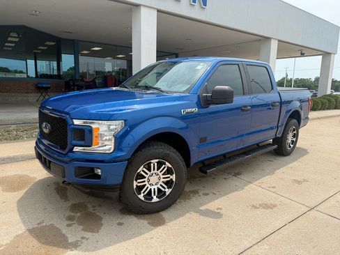 Used 2018 Ford F150 XL w/ Equipment Group 101A Mid AWD/4WD image 2