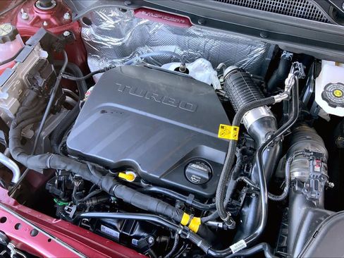 Certified 2025 Chevrolet Trax RS w/ Driver Confidence Package image 33