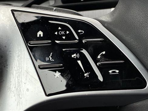 Certified 2026 Mercedes-Benz C 300 4MATIC Sedan image 17