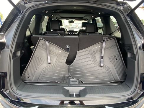 Used 2025 Honda Pilot Black Edition image 53