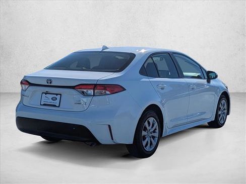 Used 2024 Toyota Corolla LE image 5