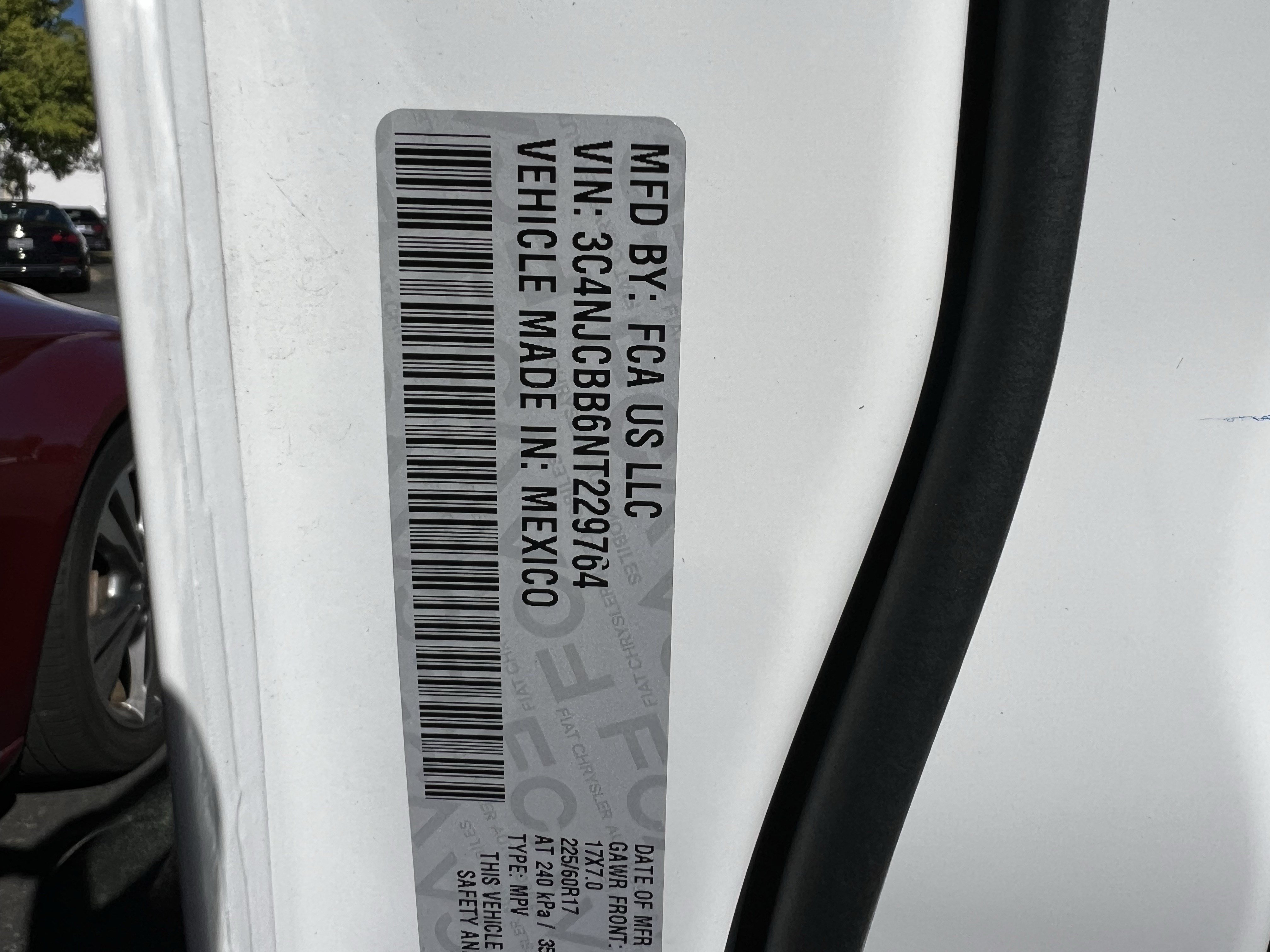 Used 2022 Jeep Compass Latitude FWD image 37