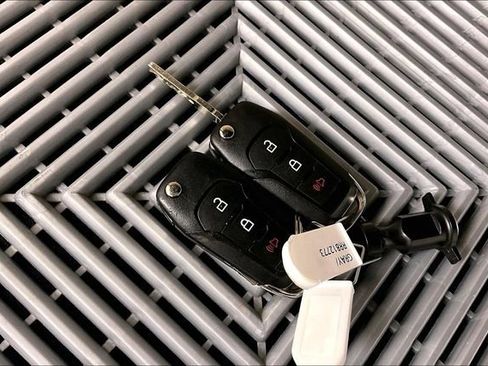 Used 2024 Ford Maverick XLT image 12