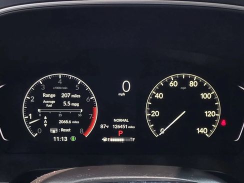 Used 2023 Honda Pilot Touring image 18
