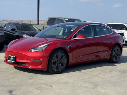 Used 2018 Tesla Model 3 Long Range AWD/4WD image 3