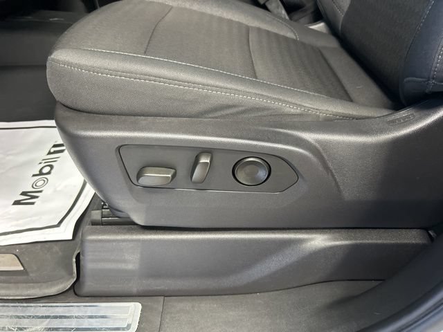 Used 2024 GMC Sierra 3500 SLE w/ Preferred Package AWD/4WD image 13