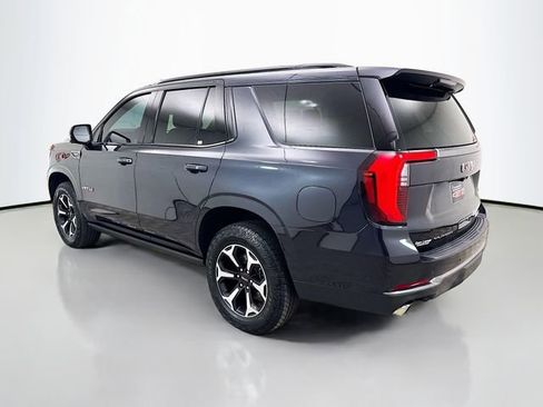Used 2025 GMC Yukon AT4 w/ AT4 Premium Package AWD/4WD image 6