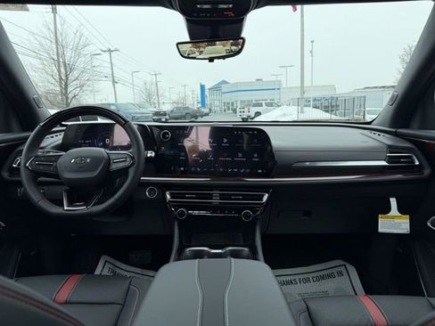 New 2026 Chevrolet Traverse RS w/ LPO, Floor Liner Package image 3