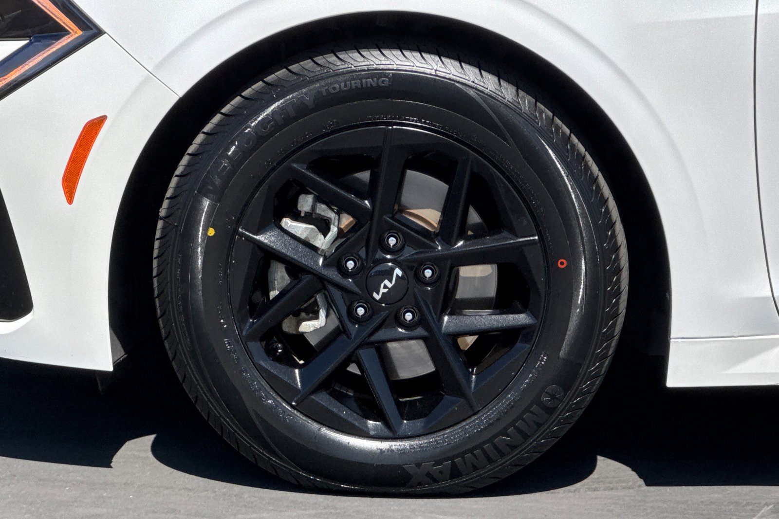 Certified 2025 Kia K5 LXS FWD image 28