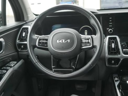 Used 2023 Kia Sorento SX AWD/4WD image 48