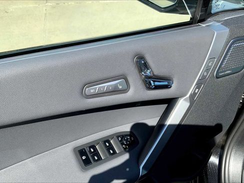 New 2026 BMW iX M70 image 16