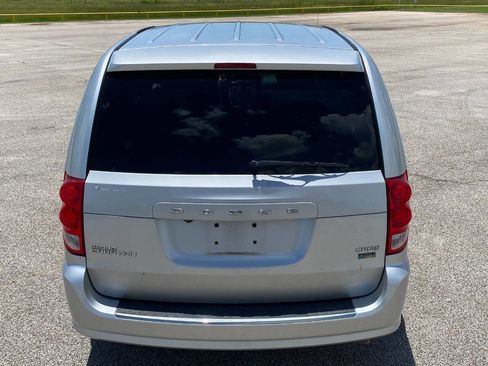 Used 2011 Dodge Grand Caravan Express image 6