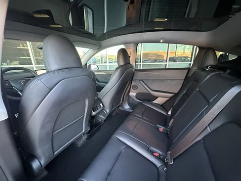 Used 2023 Tesla Model Y Performance image 36