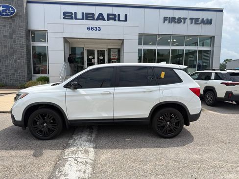 Used 2021 Honda Passport Sport image 2