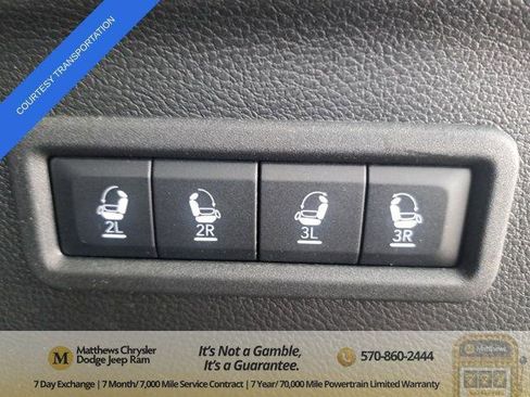Certified 2025 Jeep Wagoneer L Series II w/ 8-pass Seating Package AWD/4WD image 11