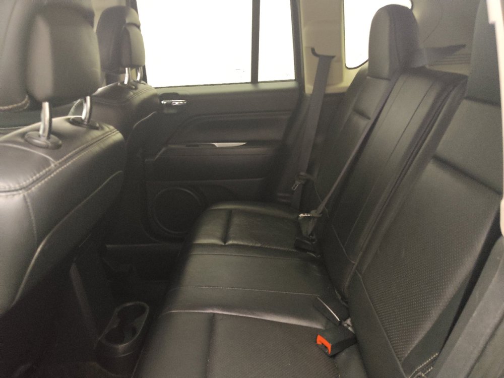 Used 2017 Jeep Compass High Altitude FWD image 18
