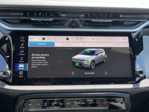 New 2026 Jeep Cherokee Laredo image 22