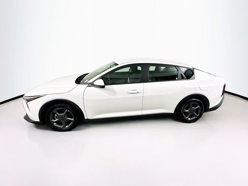 Used 2025 Kia K4 FWD image 4