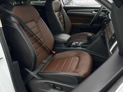 Used 2021 Volkswagen Atlas SEL Premium image 10