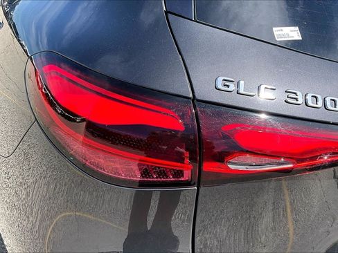 Used 2024 Mercedes-Benz GLC 300 4MATIC image 28