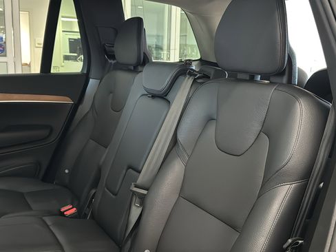 Used 2024 Volvo XC90 B6 Plus AWD/4WD image 26
