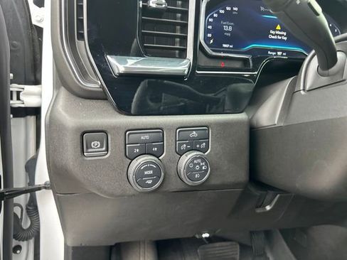 Used 2024 Chevrolet Silverado 1500 RST w/ Protection Package AWD/4WD image 17