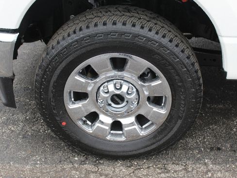 New 2026 Ford F250 Lariat w/ Chrome Package AWD/4WD image 2