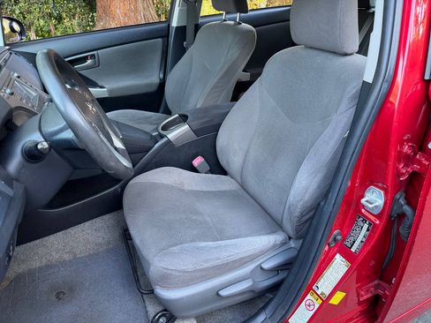 Used 2013 Toyota Prius Two FWD image 13