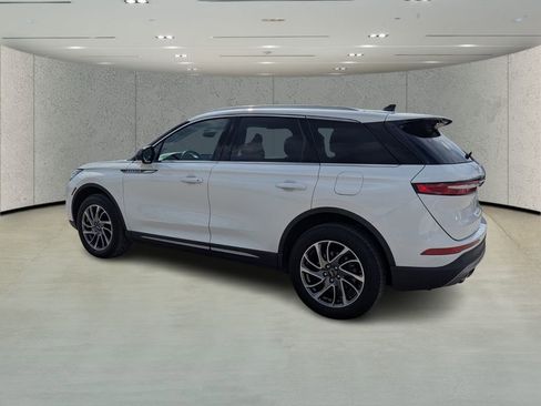 Used 2022 Lincoln Corsair FWD image 5