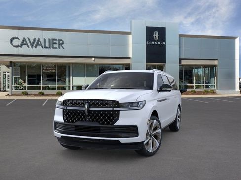New 2026 Lincoln Navigator L Black Label AWD/4WD image 2