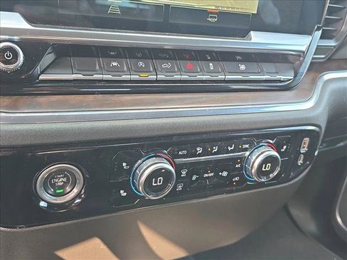 Used 2023 GMC Sierra 1500 SLT image 14