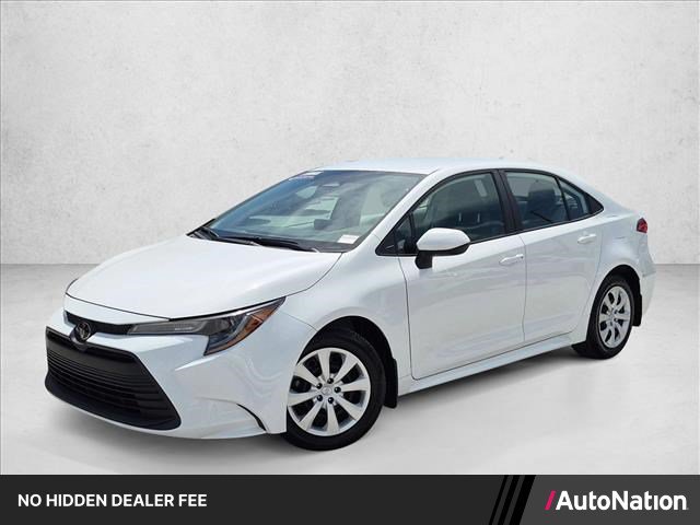 Used 2025 Toyota Corolla LE FWD image 1