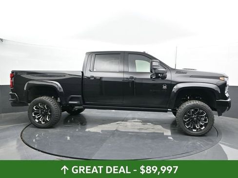 Used 2025 Chevrolet Silverado 2500 LTZ w/ Trail Boss Package image 13