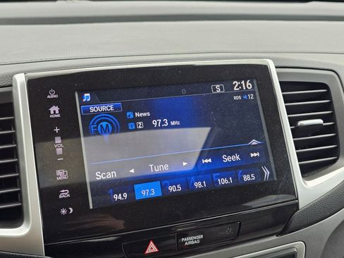 Used 2017 Honda Pilot EX-L image 6