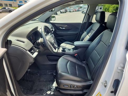 Used 2023 GMC Terrain SLT FWD image 14