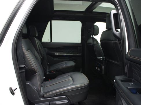 Used 2022 Ford Expedition Max Platinum AWD/4WD image 16